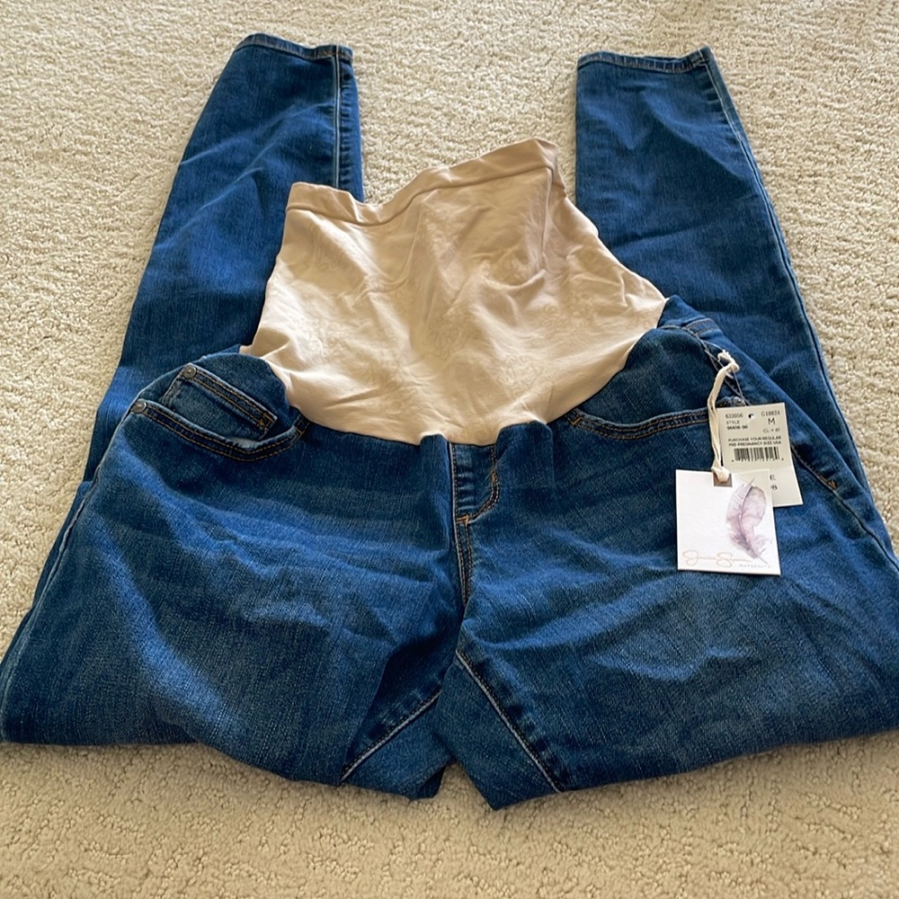 Jessica Simpson maternity jeans. Size M. NWT. - Picture 1 of 2